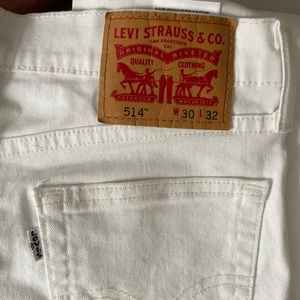 Men’s white Levi’s slim fit Jeans